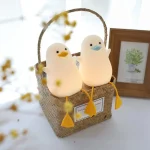 چراغ خواب سیلیکونی مدل اردک کلاه‌دار | Duck Night Light