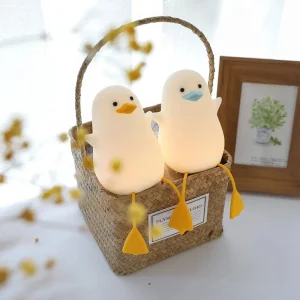 چراغ خواب سیلیکونی مدل اردک کلاه‌دار | Duck Night Light